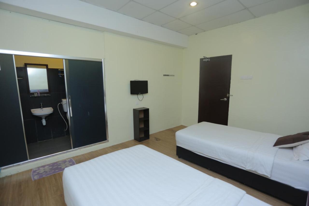 Jam Hotel Kota Warisan Sepang @ Erl Salak Tinggi, Klia 1-2 & F1 Exterior photo